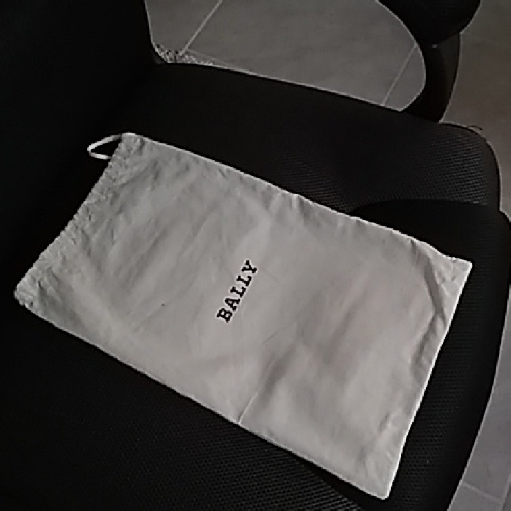 Bally Ivory Shoe Dust Bag - Picture 3 of 4
